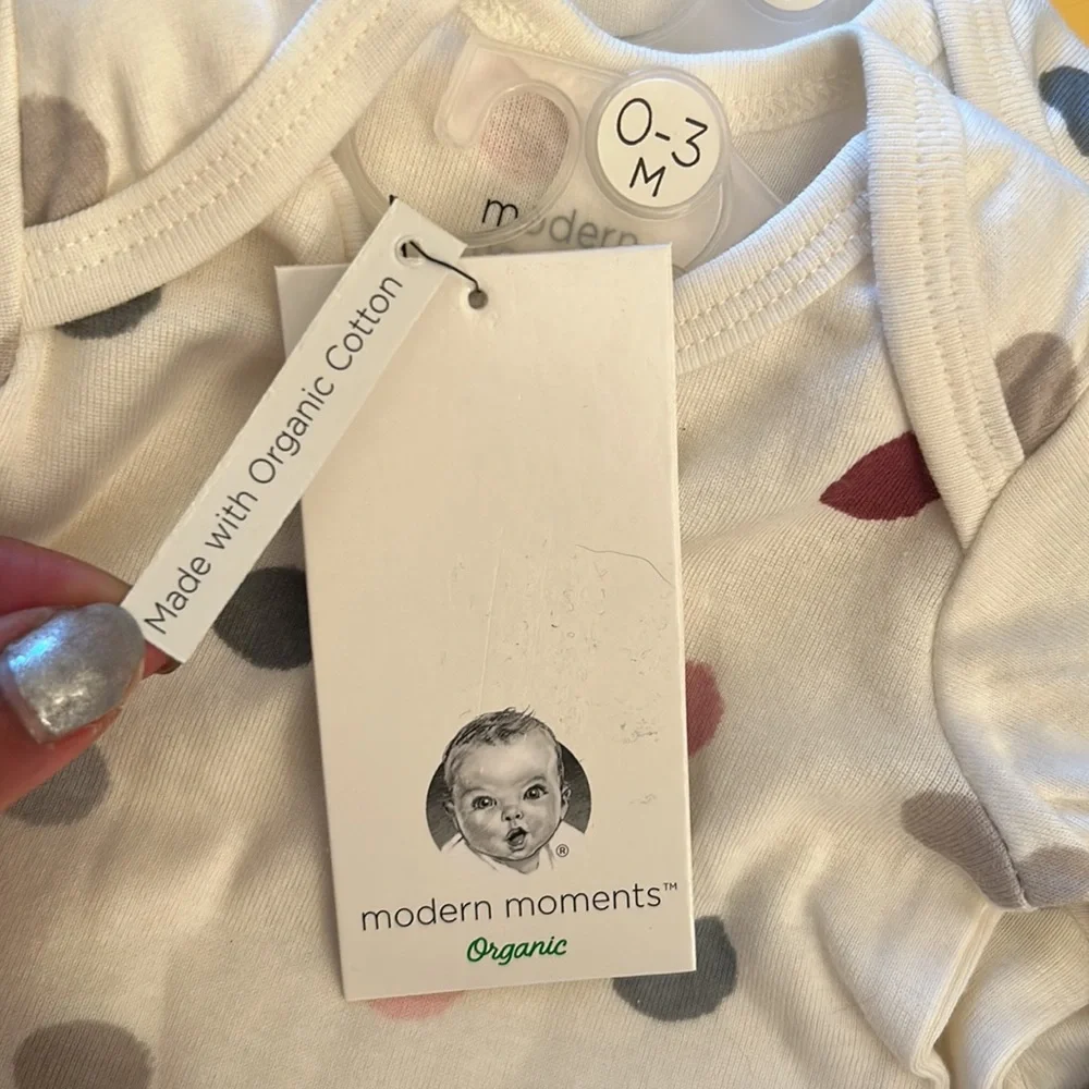 Modern Moments by Gerber Organic Cotton Long Sleeve Onesie Polka Dot 0-3M NWT